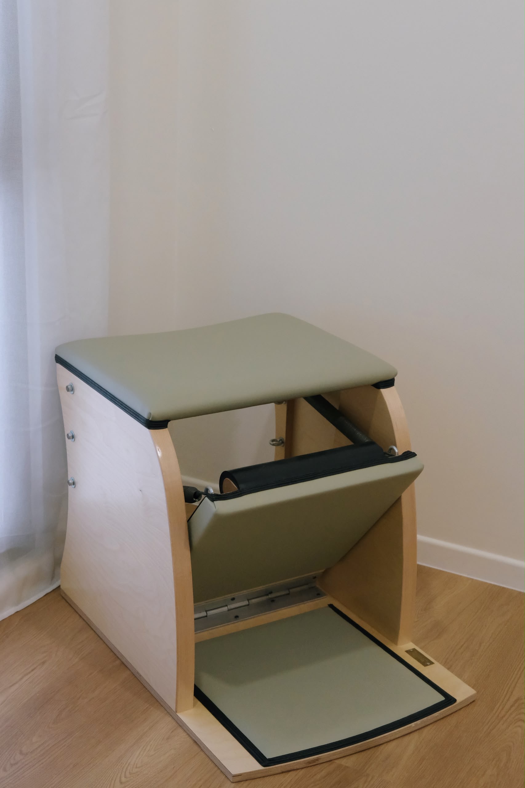 Classical Pilates apparatus